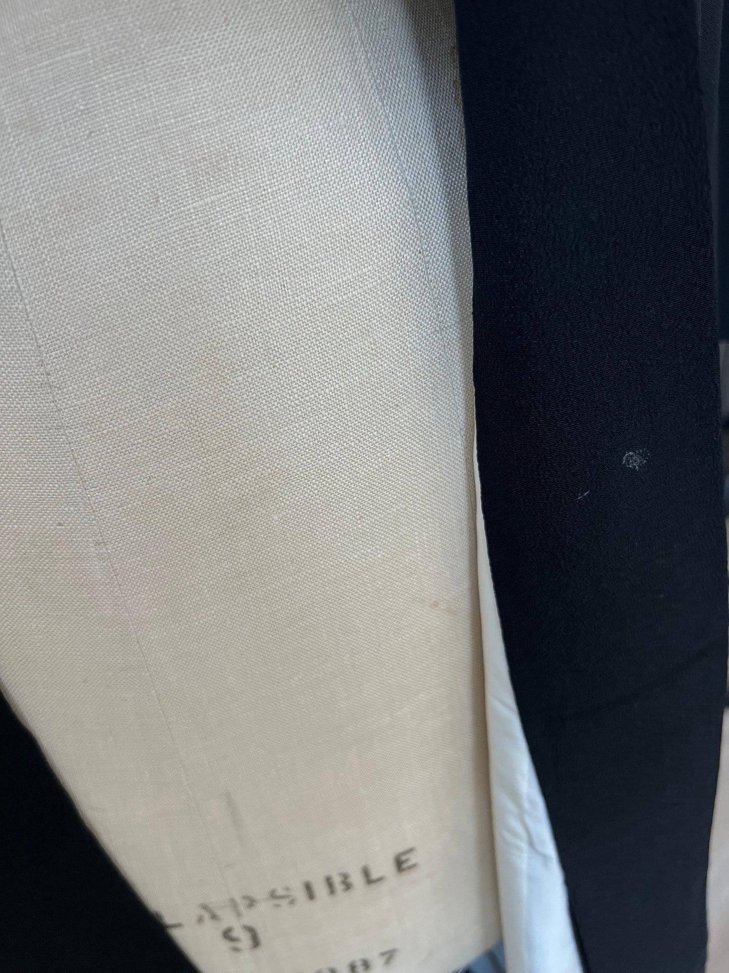Antique 1930s Japanese silk Kurotomesode kimono | Black | Tsuzumi | Embroidery