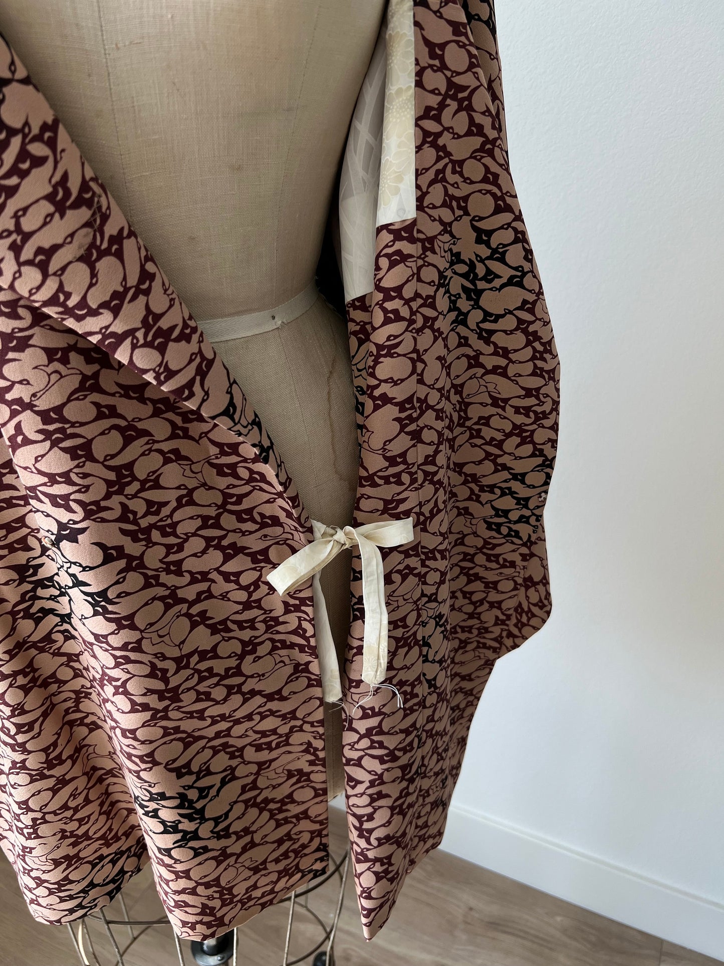 Vintage 1950s Japanese silk Michiyuki | Pink beige , burgundy & black