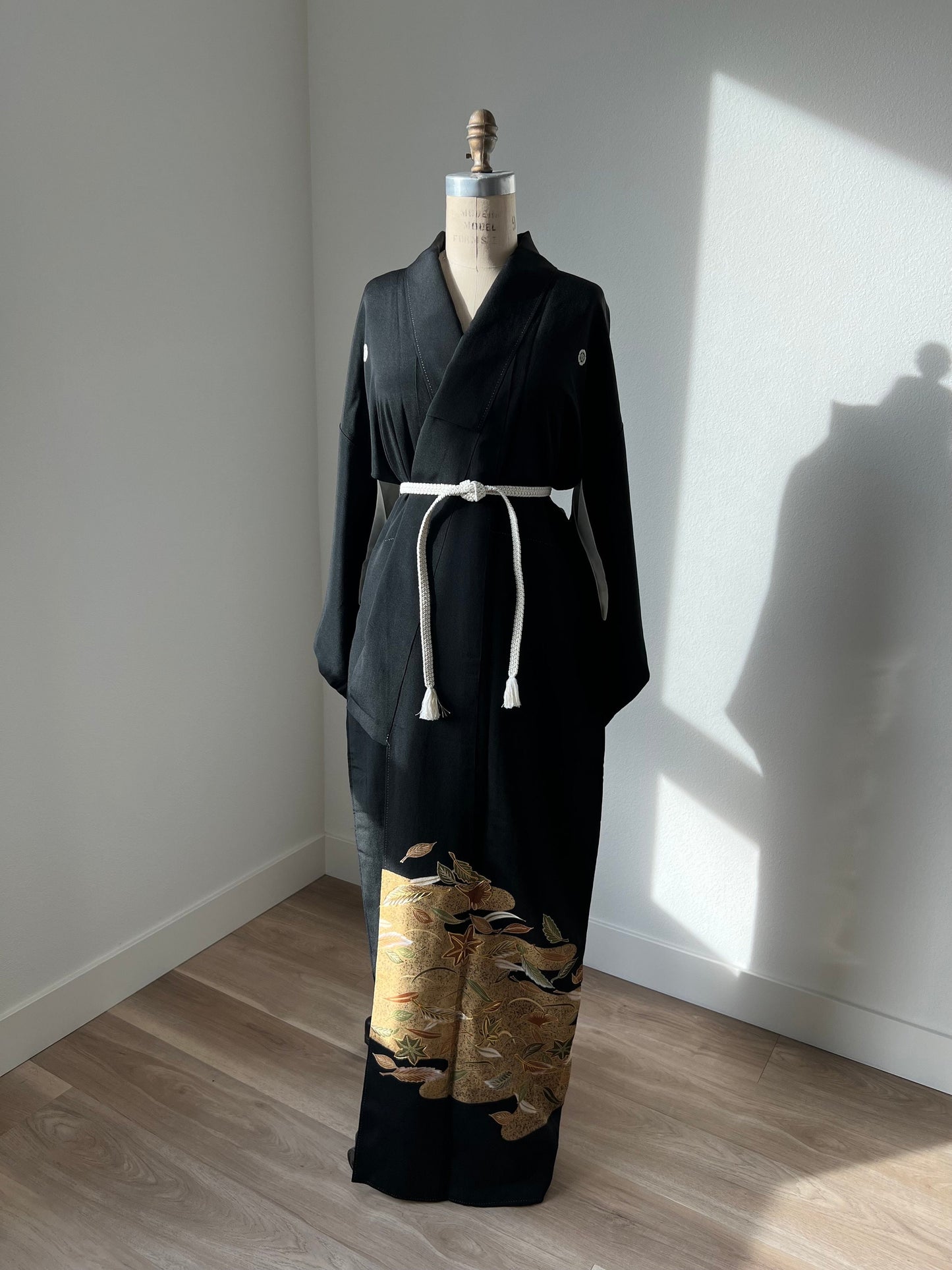 Antique 1930s Japanese silk Kurotomesode kimono | Black | Kasumi | Embroidery