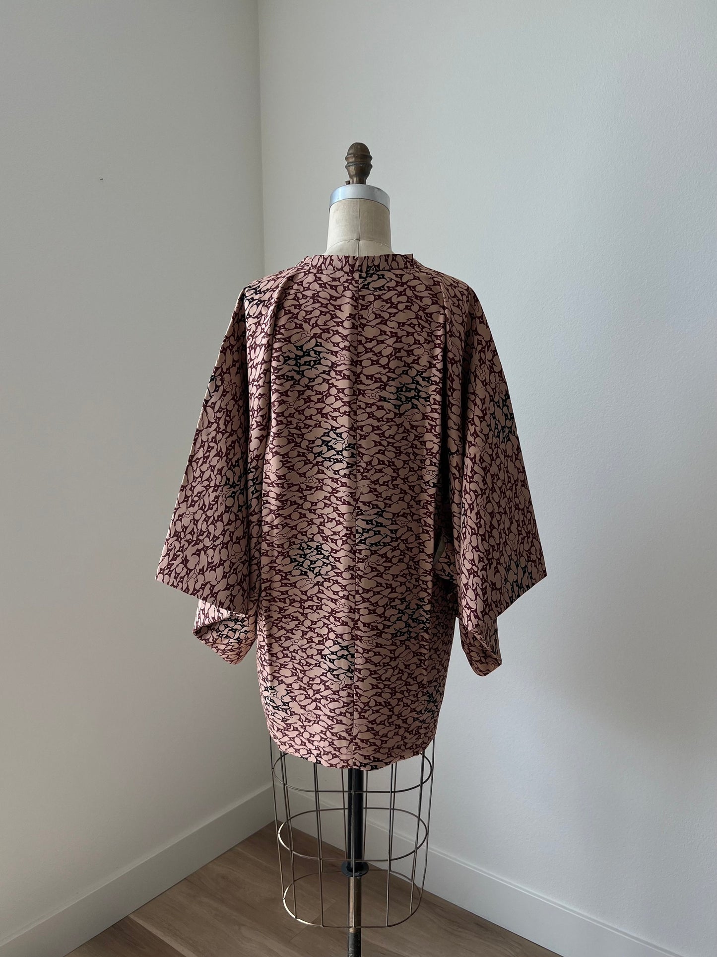 Vintage 1950s Japanese silk Michiyuki | Pink beige , burgundy & black