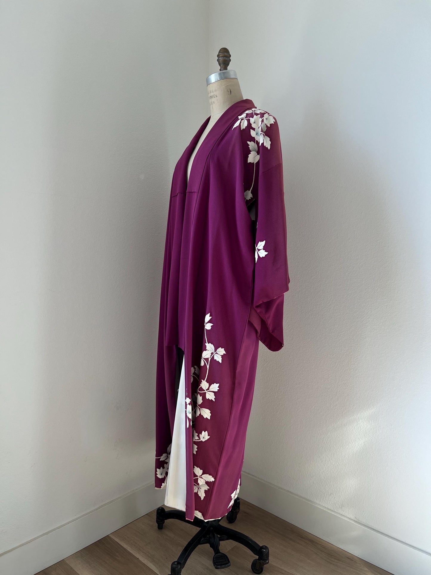 Antique Shiro Hana Silk Kimono