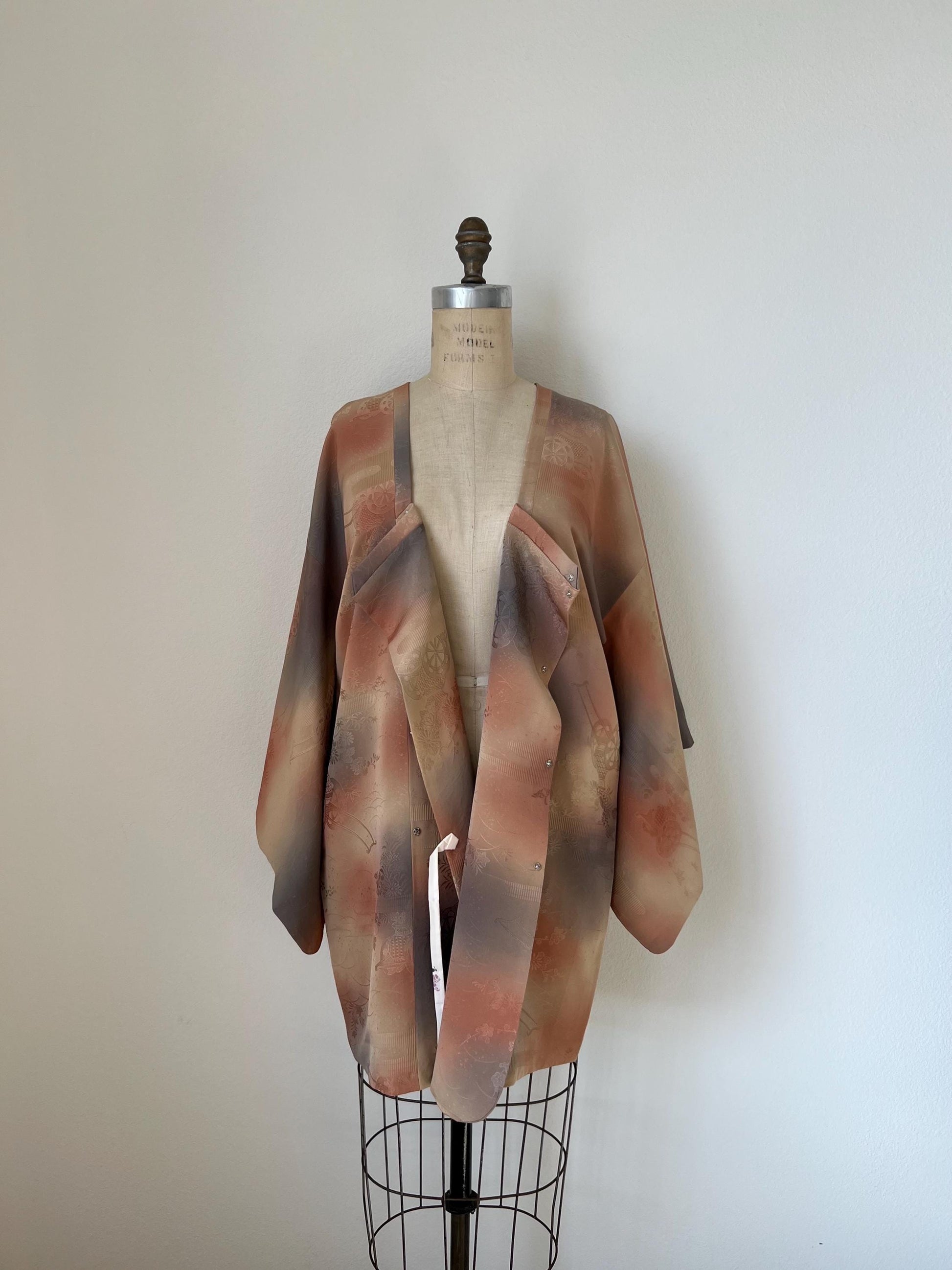 Vintage Beige, Pink & Lilac Silk Michiyuki