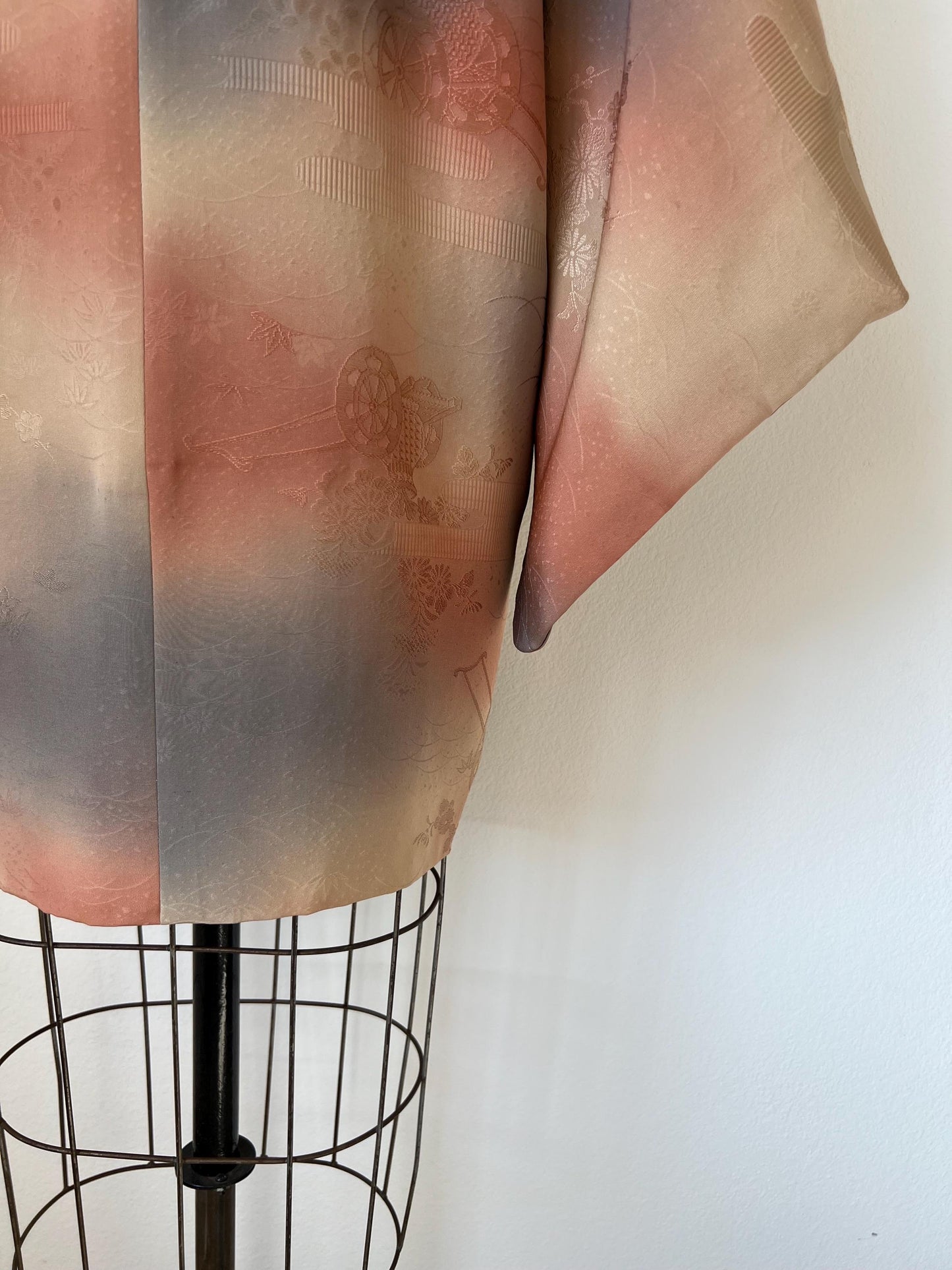 Vintage Beige, Pink & Lilac Silk Michiyuki