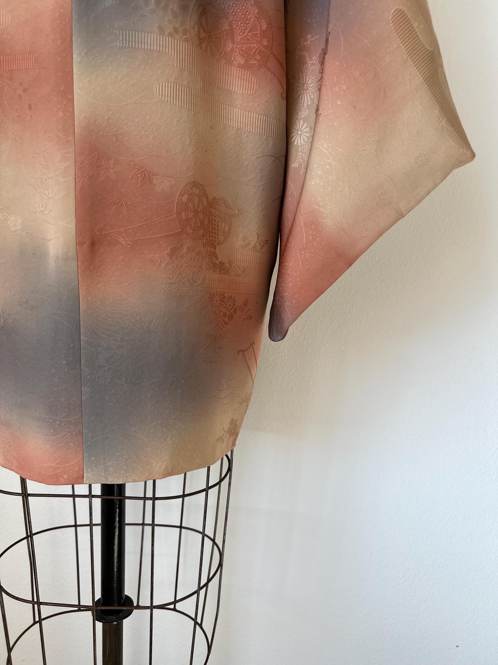 Vintage Beige, Pink & Lilac Silk Michiyuki