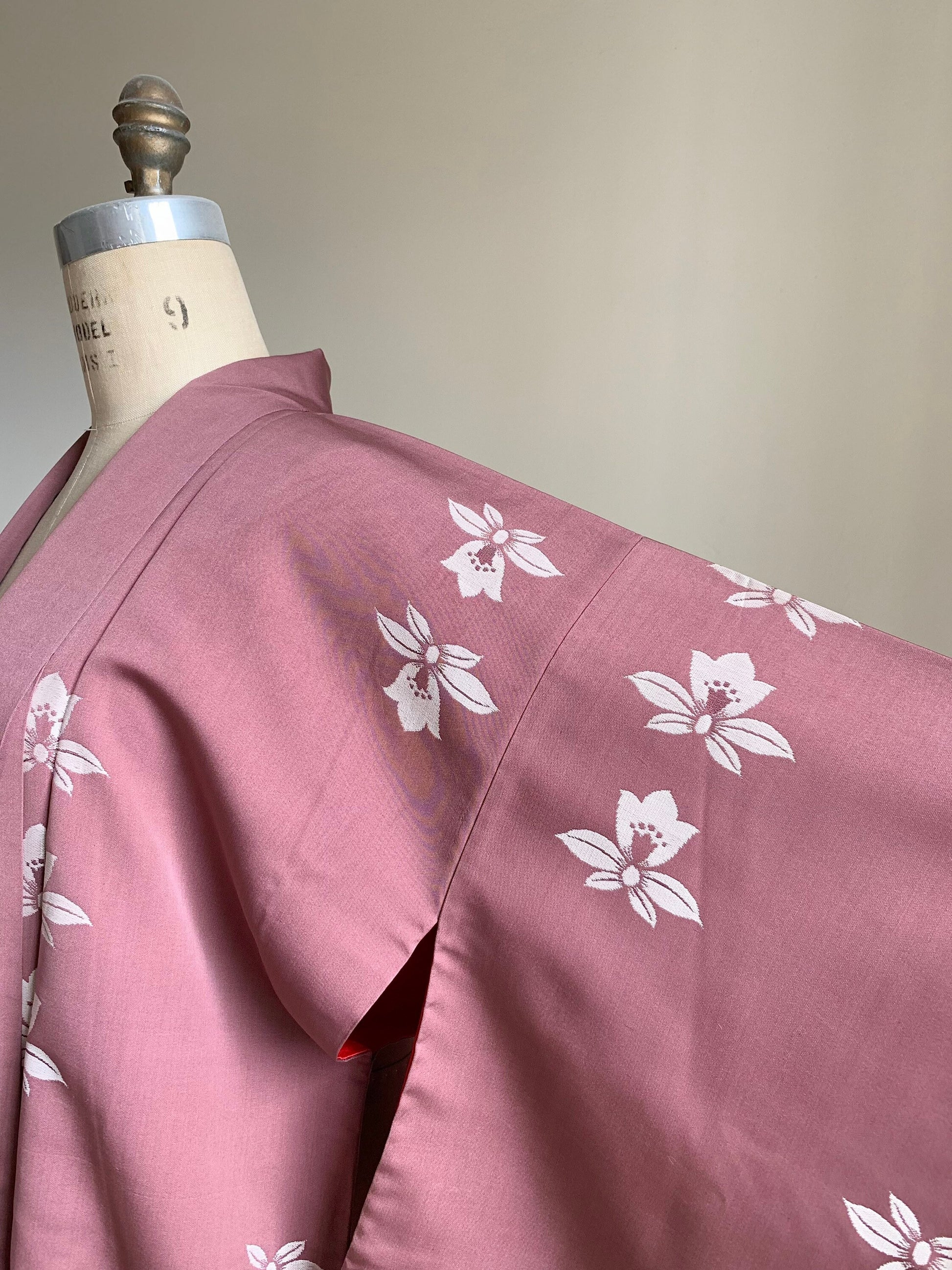 Antique 1920s Japanese silk kimono | Dusty rose | Flower
