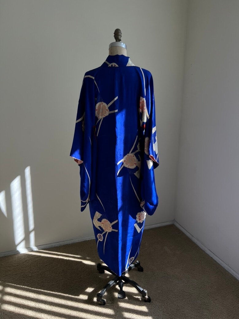 Antique 1920s Japanese silk kimono | Blue | Flower