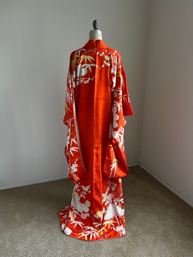 Back image, vintage Japanese orange kimono