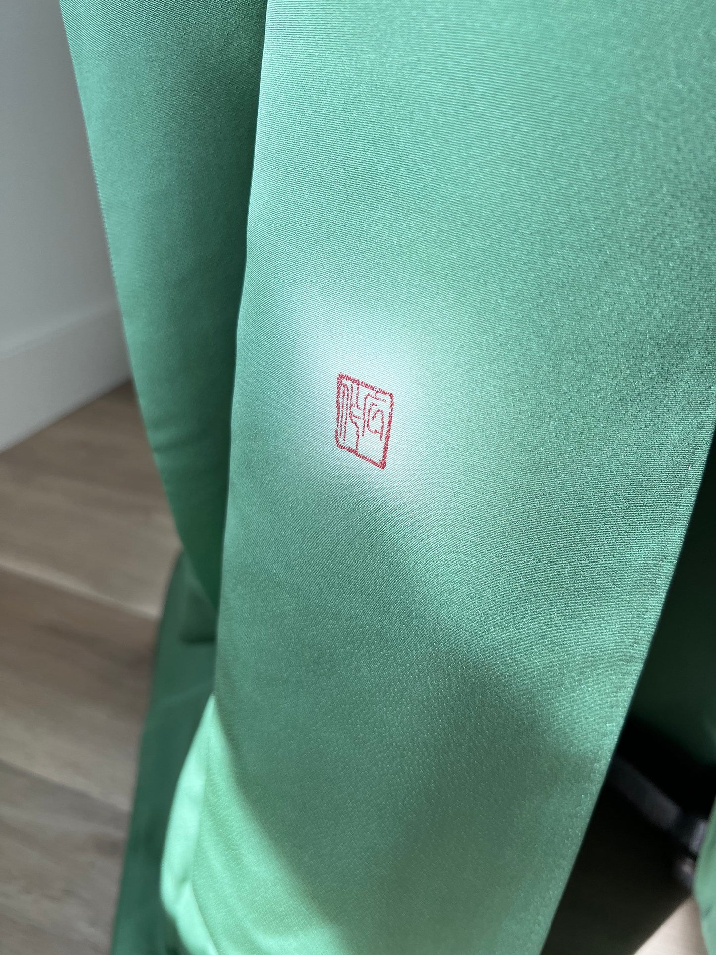 Vintage 1980s Japanese silk kimono | Green | Flower