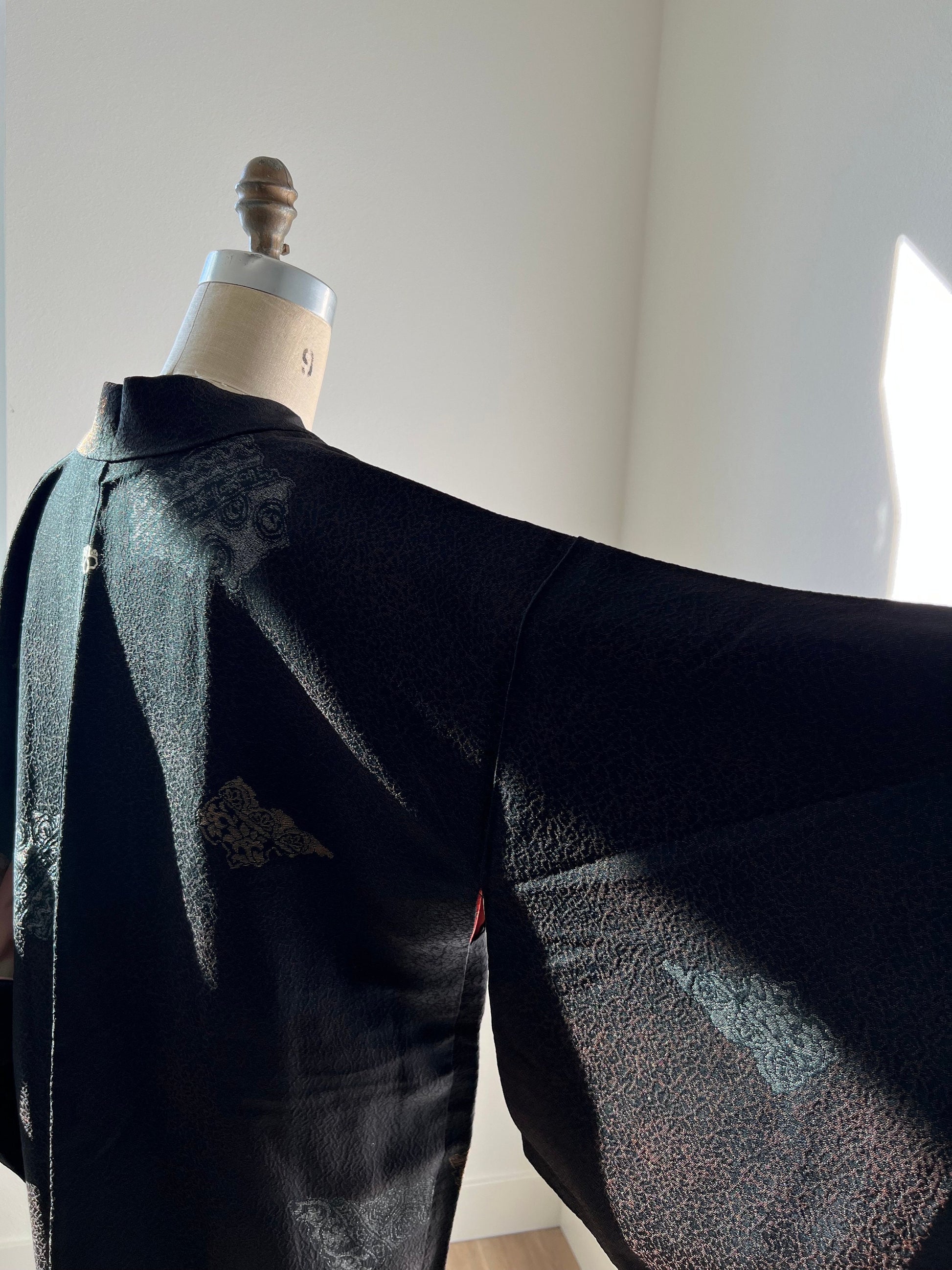 Antique 1920s Japanese silk Haori | Black & Brown | Broken pottery