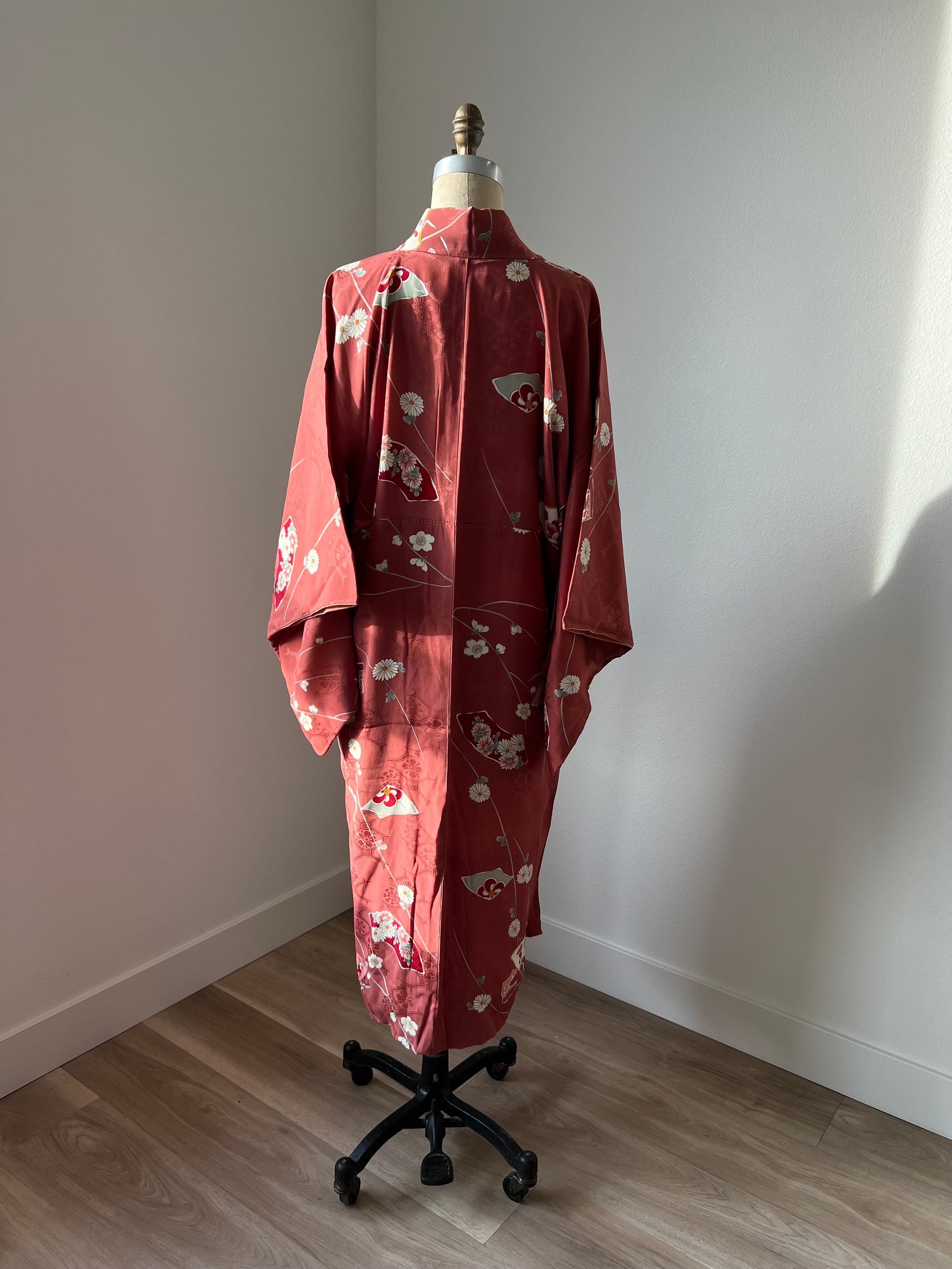 Antique 1930s Japanese silk kimono | Rose | Jigami