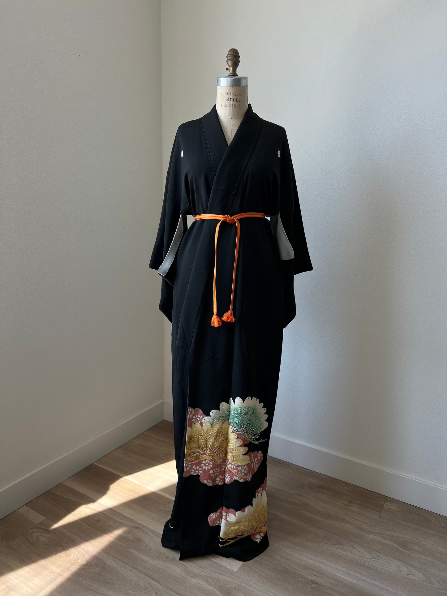 Antique 1930s Japanese silk Kurotomesode kimono | Black | Matsu | Embroidery