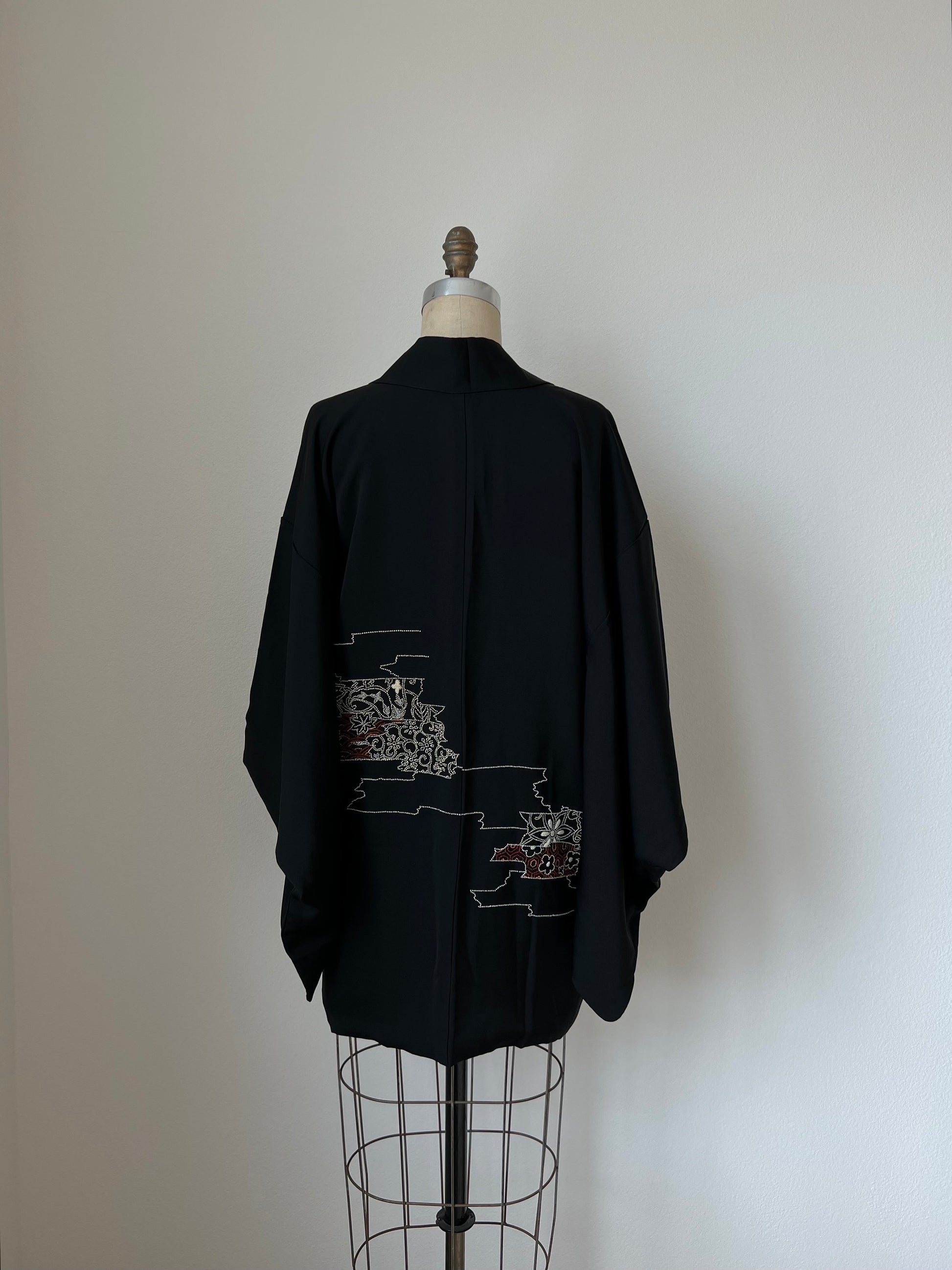 Antique Japanese silk Haori | Black | Sagara embroidery