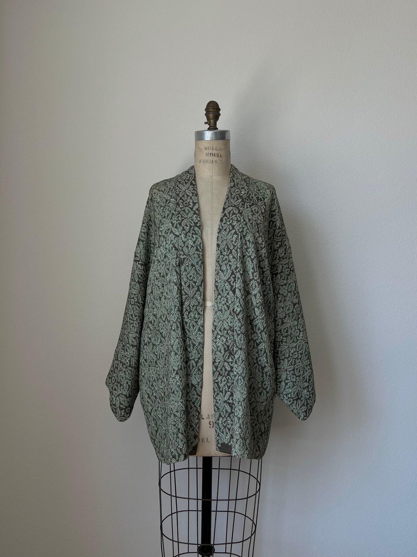 Vintage Haori Jacket Green Silk Kimono Japanese Jacket Shibori Vintage kimono Green Gray Tie Dyed Jacket